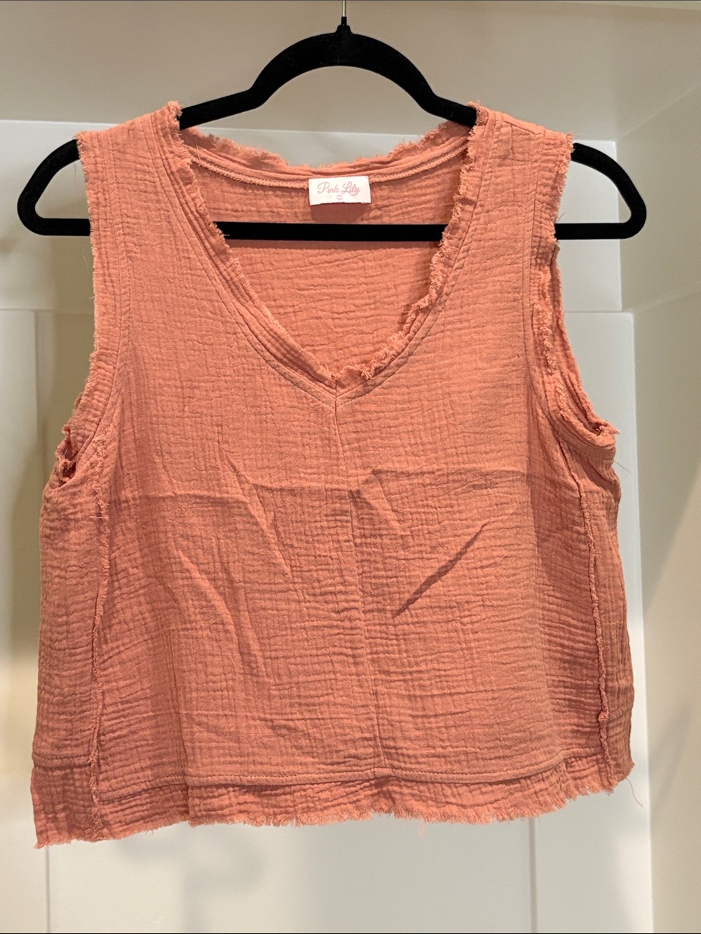 Gauze Sleeveless Cropped V-Neck Tank